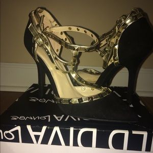 After work outing heels 💃🏽